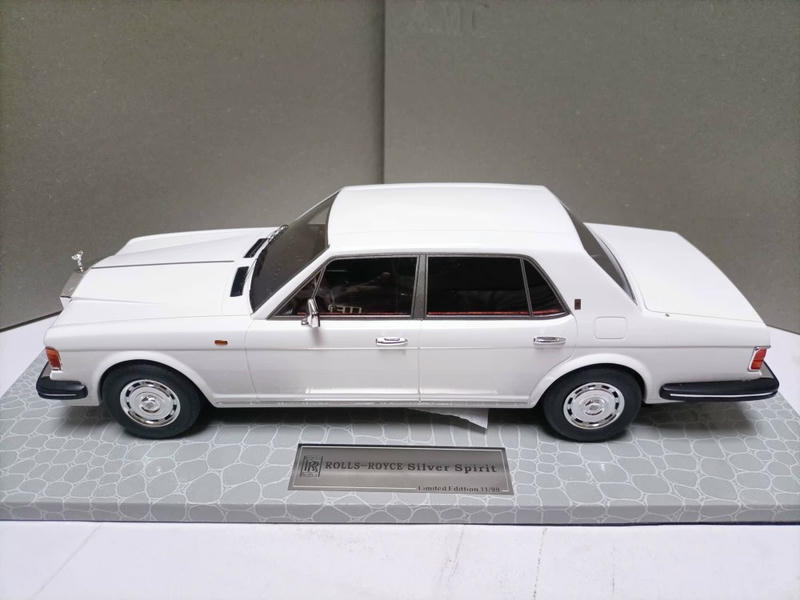 AMC 1:18 Rolls-Royce Silver Spirit Resin Model