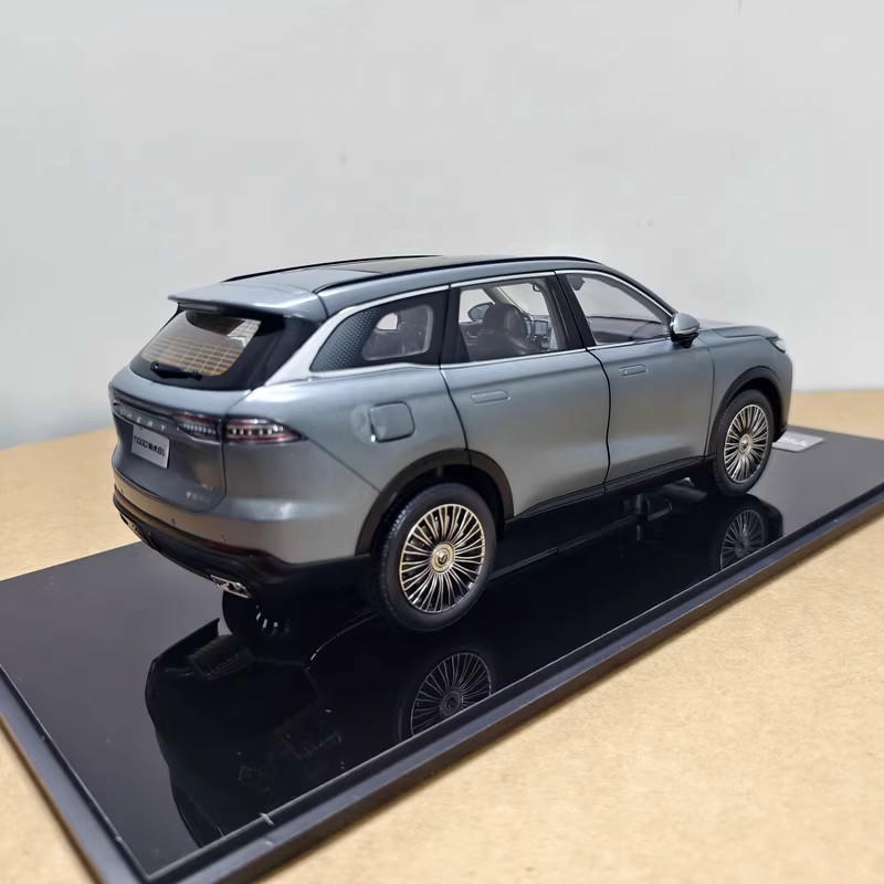 1:18 Chery Tiggo 8L SUV Diecast Model