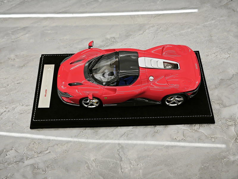 Zigzag Youngster 1:18 Ferrari Daytona SP3 Resin Model