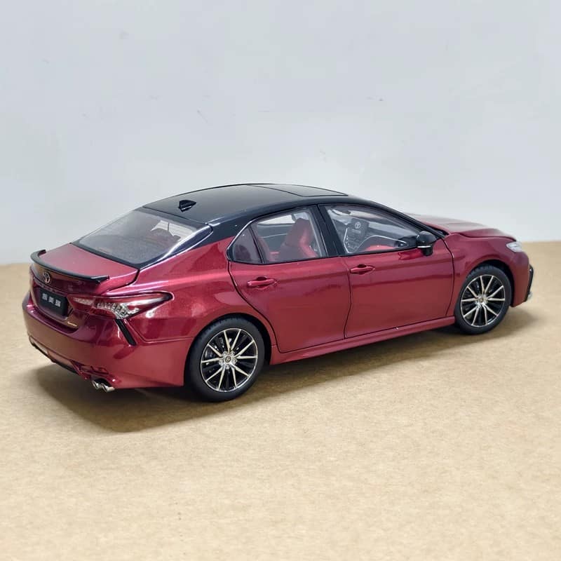 oem Licensed Toyota Camry (XV70) Hybrid Sport 2018–2021 1:18 Diecast Model