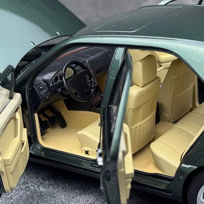 NOREV 1:18 Mercedes-Benz C-Class C200 (W202) 1997 Diecast Model