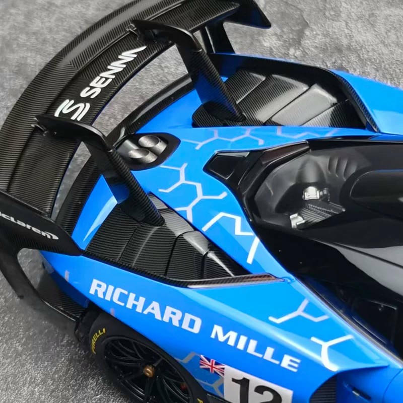 AUTOart 1:18 McLaren Senna GTR Diecast Model