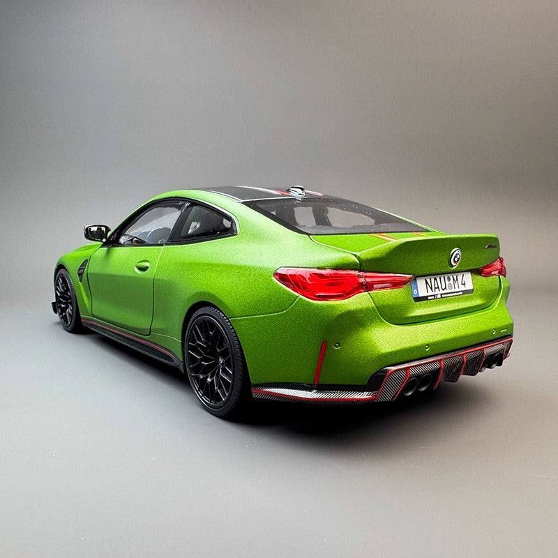 Minichamps 1:18 BMW M4 CSL G82 Diecast Model Car