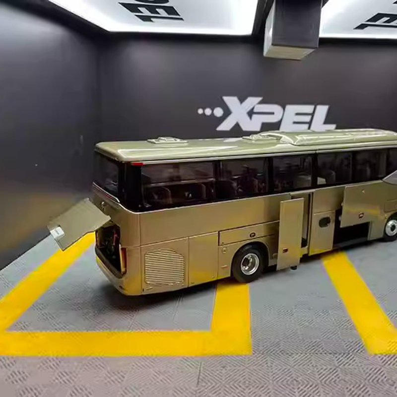 Original Factory 1:42 Xiamen King Long XML6129 Coach Bus Diecast Model