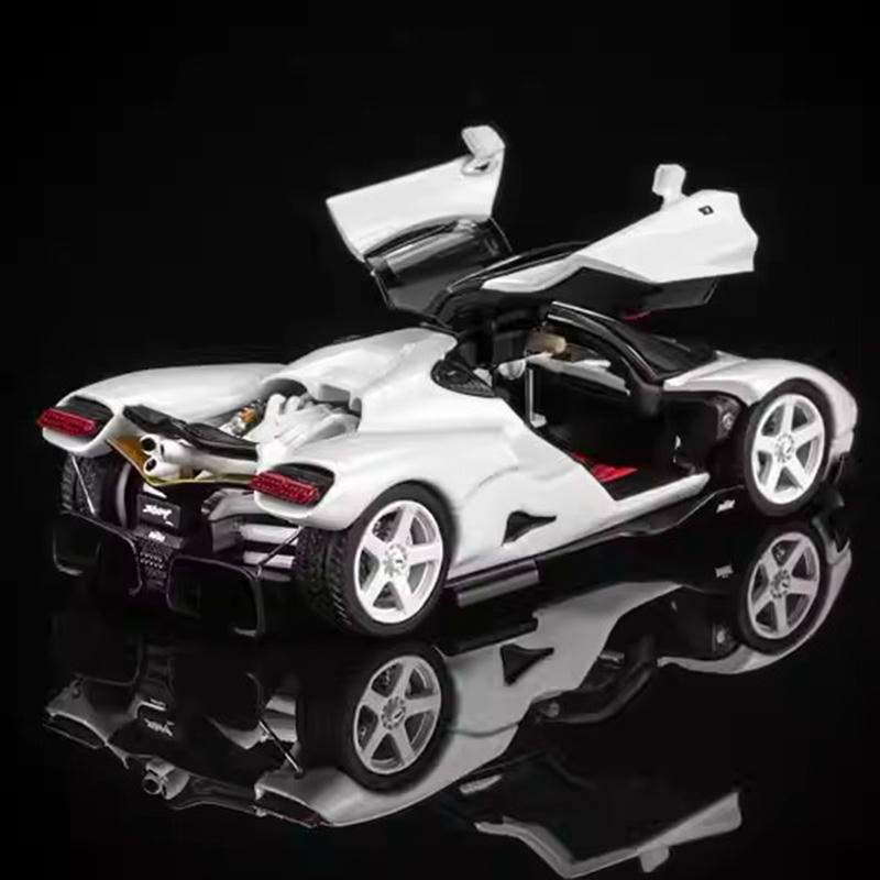 MOTORHELIX 1:64 Nilu27 Diecast Opening Model