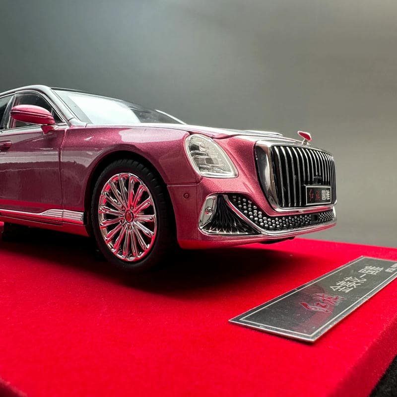 Hongqi Guoya 1:24 Diecast Model – FAW Golden Sunflower Luxury Sedan Collector Edition