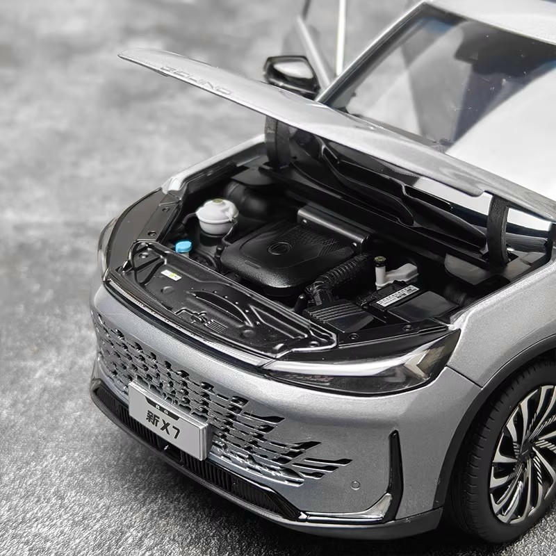 Original Beijing X7 1:18 Diecast Model