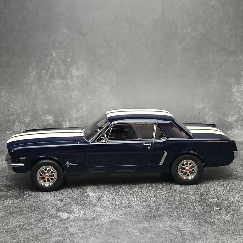 Norev 1:18 Ford Mustang Coupe 1965 Diecast Model Car