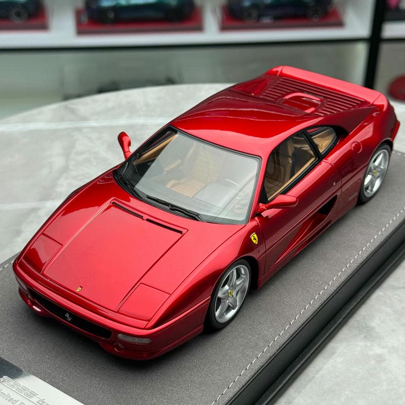V8 Model 1:18 Ferrari F355 Resin Model Car