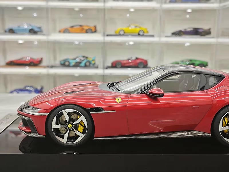 Amalgam 1:18 Ferrari 12Cilindri Coupe Resin Model – Metallic Red