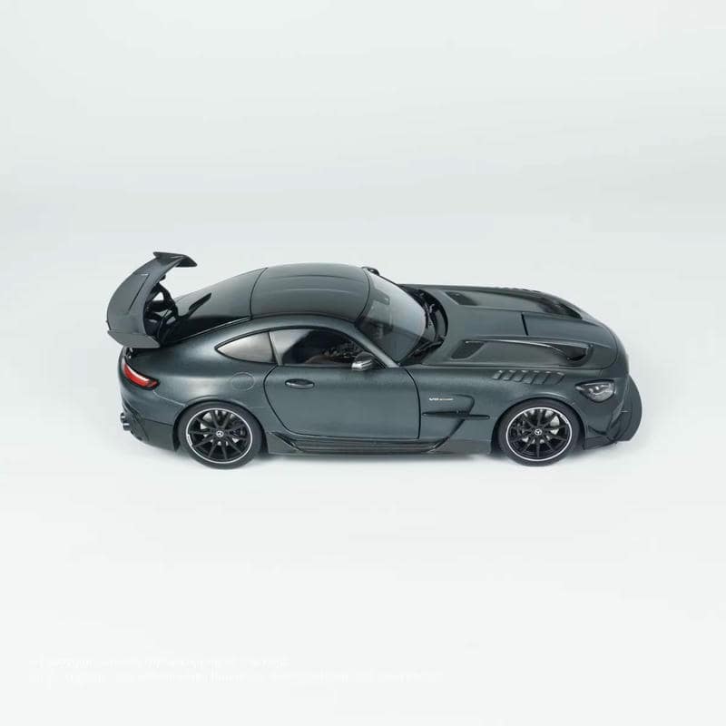 Minichamps 1:18 Mercedes-AMG GT Black Series Diecast Model – YX