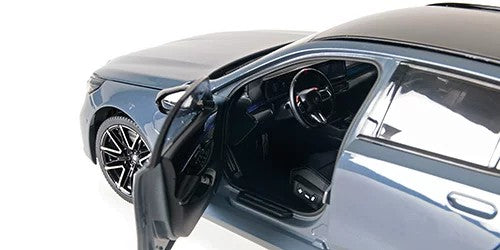 Minichamps 1:18 BMW M5 Touring (2024) Diecast Opening Model