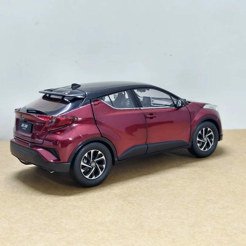 1:18 Toyota IZOA Diecast Opening Model