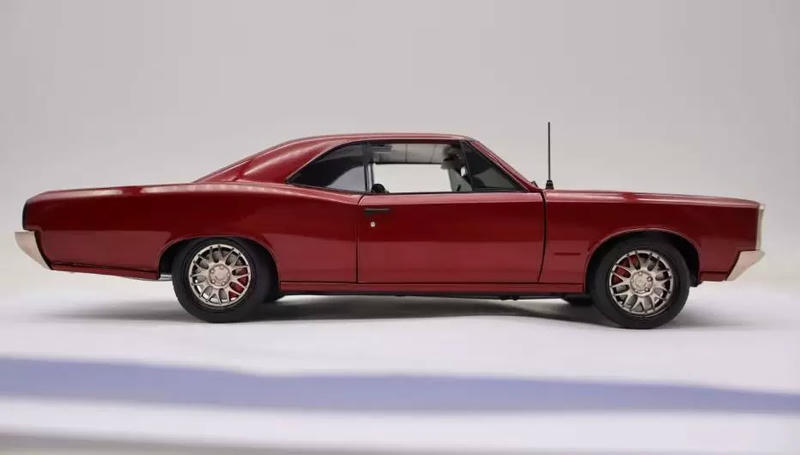 ACME 1:18 1966 Pontiac GTO Street Fighter Diecast Model