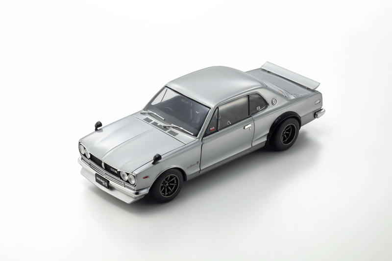 Kyosho Nissan Skyline 2000 GT-R (KPGC10) 1:18 Diecast Model Car