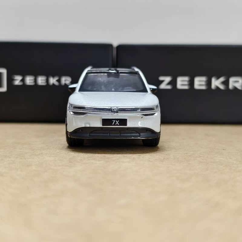 Official 1:64 ZEEKR 7X Diecast Model Car – Geely Electric SUV Alloy Collector Model