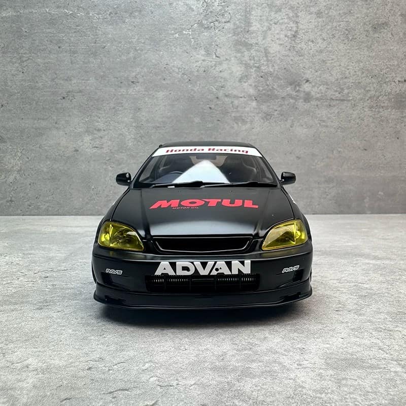 MotorHelix 1:18 Honda Civic Type R EK9 Diecast Model