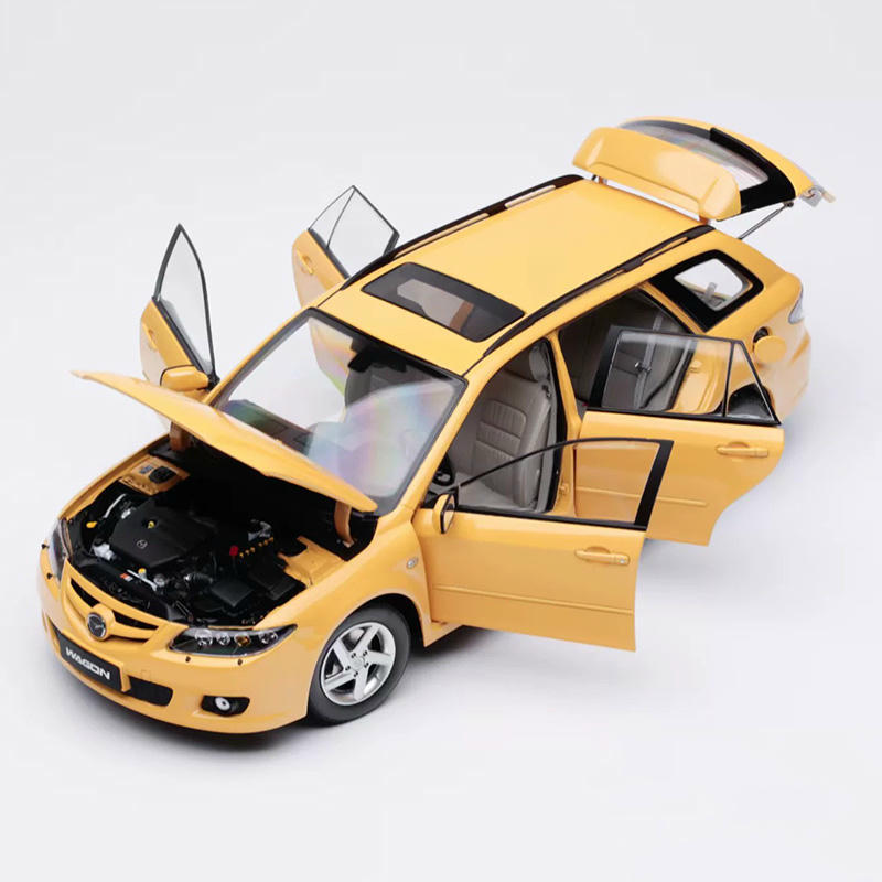 YC Model Mazda6 Coupe & Mazda6 Wagon 1:18 Alloy Model Car Set