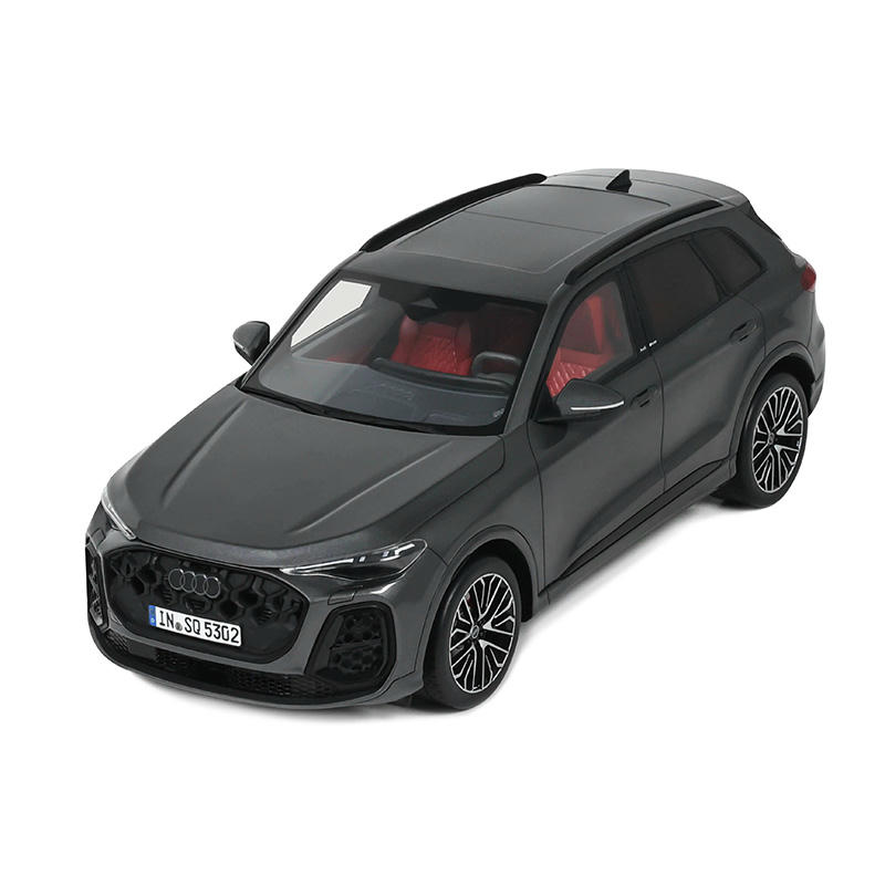 OTTO 1:18 Audi SQ5 TFSI Resin Model