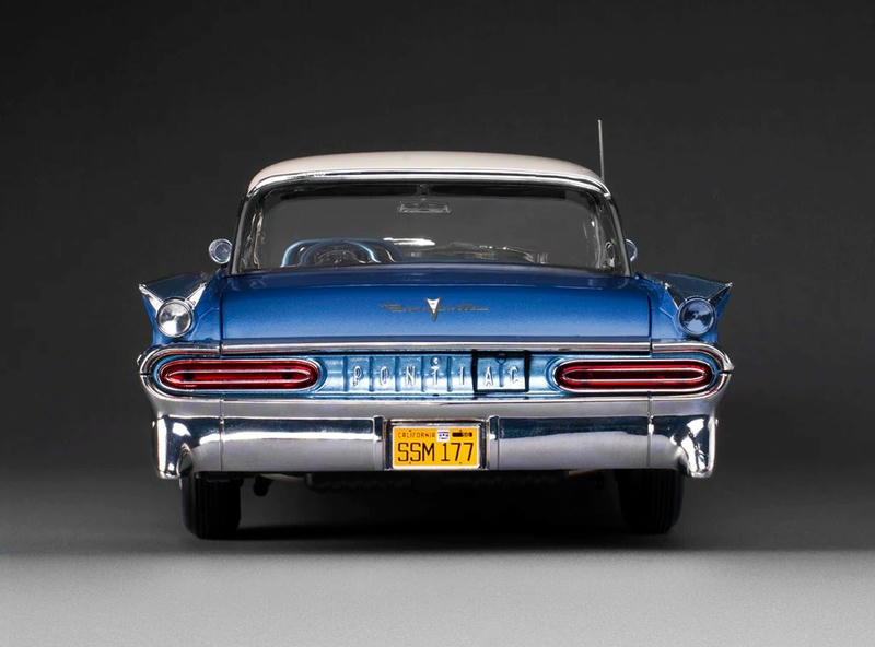 SunStar 1:18 1959 Pontiac Bonneville Platinum Edition Diecast Model