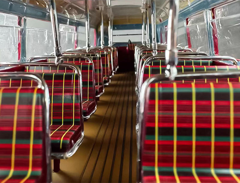 SunStar 1:24 London Double-Decker Bus Diecast Model Car