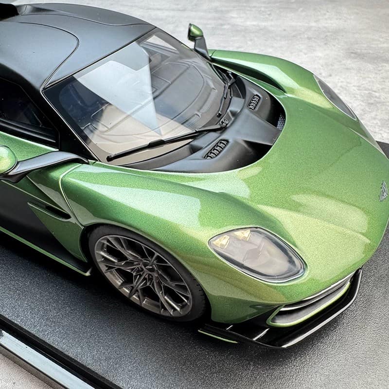 GT Spirit 1:18 Aston Martin Valhalla Resin Model-GT558