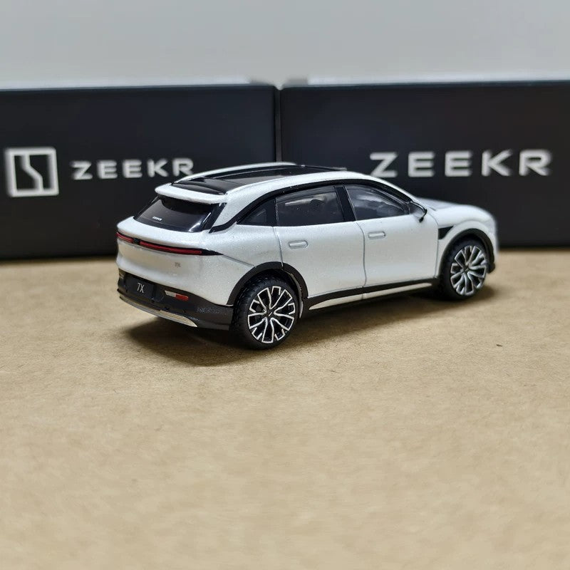 Official 1:64 ZEEKR 7X Diecast Model Car – Geely Electric SUV Alloy Collector Model