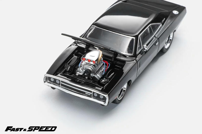 Fast Speed Dodge Charger R/T 1:64 Diecast Model Car