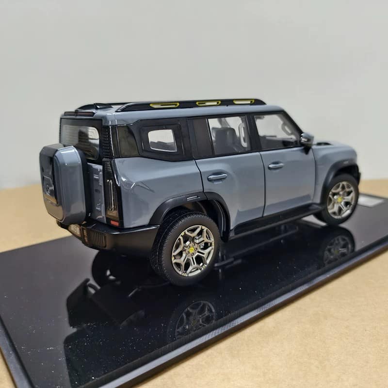 Official JETOUR T1 / T2 1:18 Diecast Model Car – Chery JETOUR Off-Road SUV Collectible