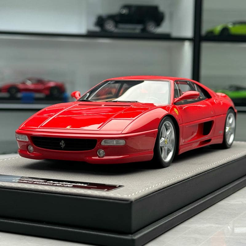 V8 Model 1:18 Ferrari F355 Resin Model Car