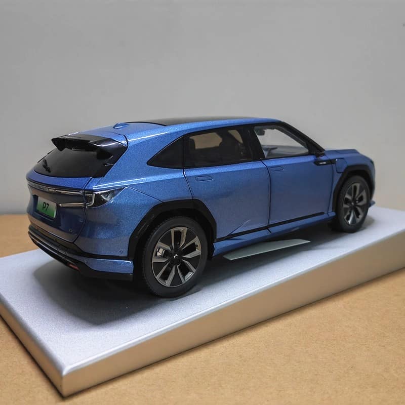 GAC Honda P7 1:18 Diecast Model Car