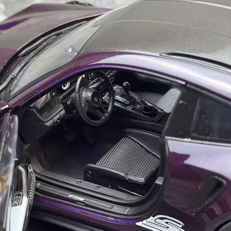 SOLIDO 1:18 Porsche 911 GT3 RS 2024 Diecast Model
