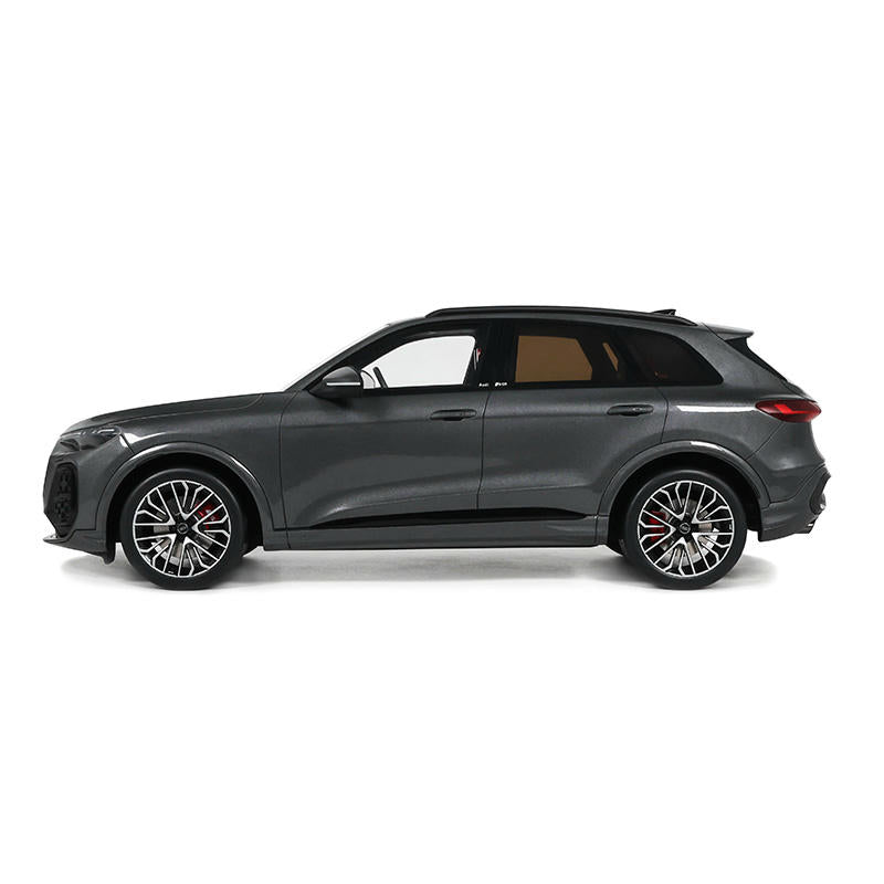 OTTO 1:18 Audi SQ5 TFSI Resin Model