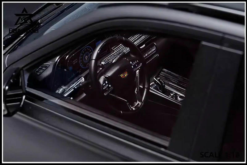 BBA 1:18 Cadillac Escalade Limited Edition Resin Model