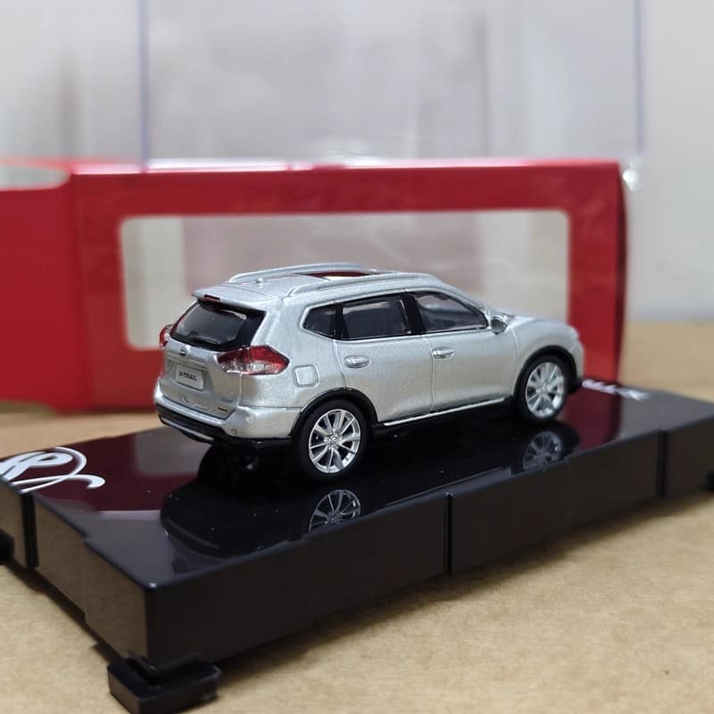 Original Nissan X-Trail 1:64 Diecast Model Car – YX car model