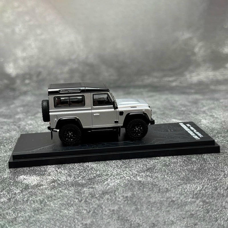 ARbox 1:64 Land Rover Defender 90 Diecast Model Car — Silver