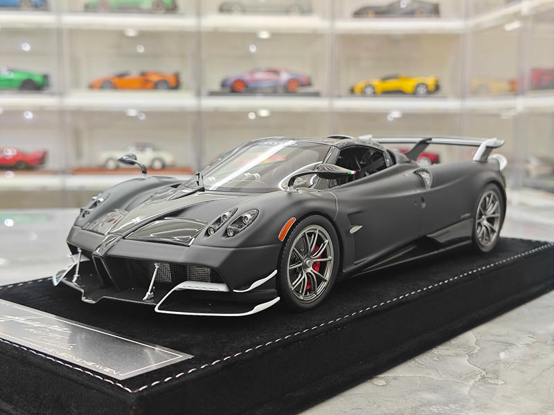 HH Model Pagani Huayra Roadster Limited Edition 1:18 Resin Model Car