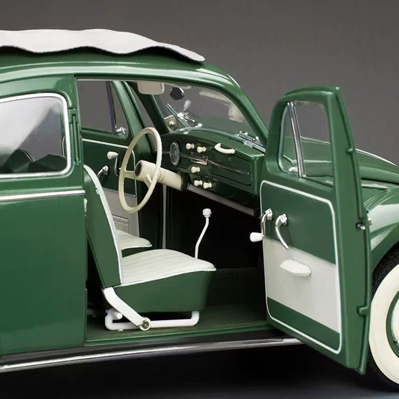 Sun Star 1:12 Volkswagen Beetle Convertible Limited Edition Diecast Model