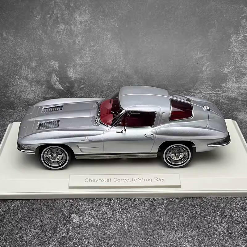 Norev 1:18 Corvette Sting Ray 1963 Diecast Model Car