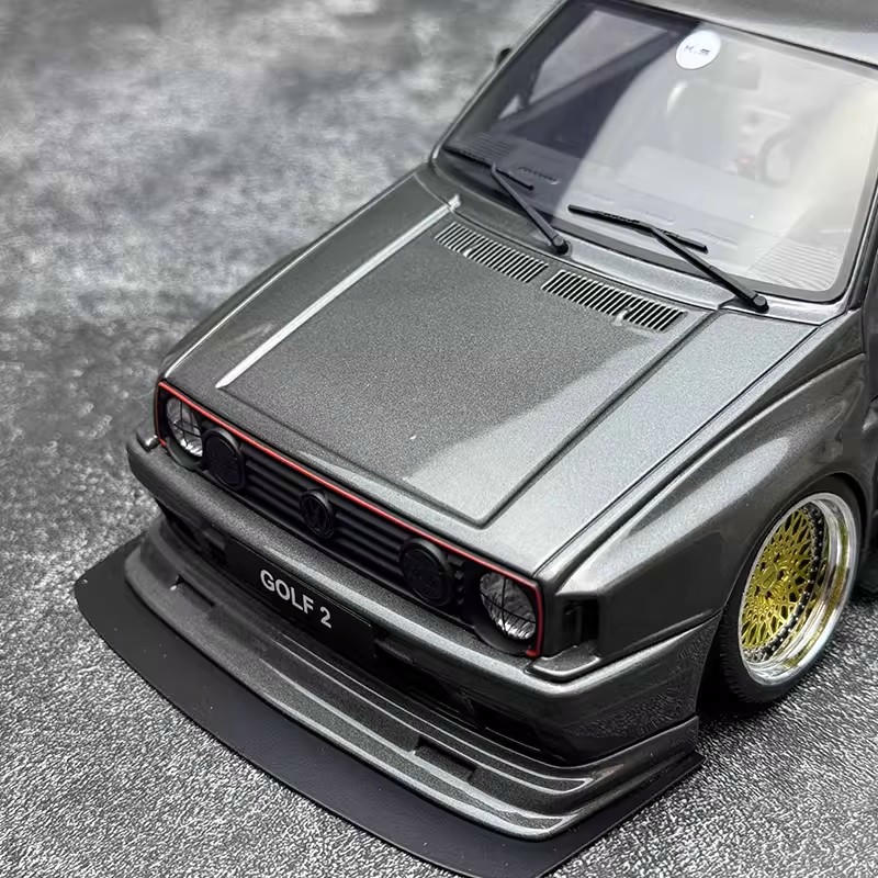 OTTO 1:18 Volkswagen Golf II GTI Resin Model — OT476