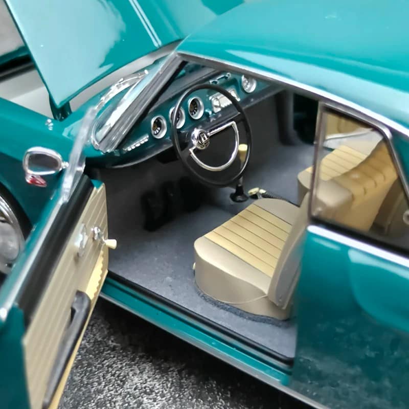 NOREV 1:18 Volkswagen Karmann Ghia 1500 1963 Diecast Model
