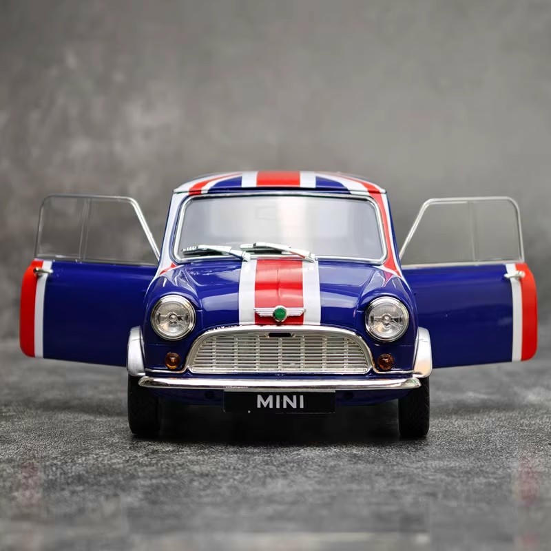 Tiny 1:18 Mini Cooper Morris 1300 Model Car