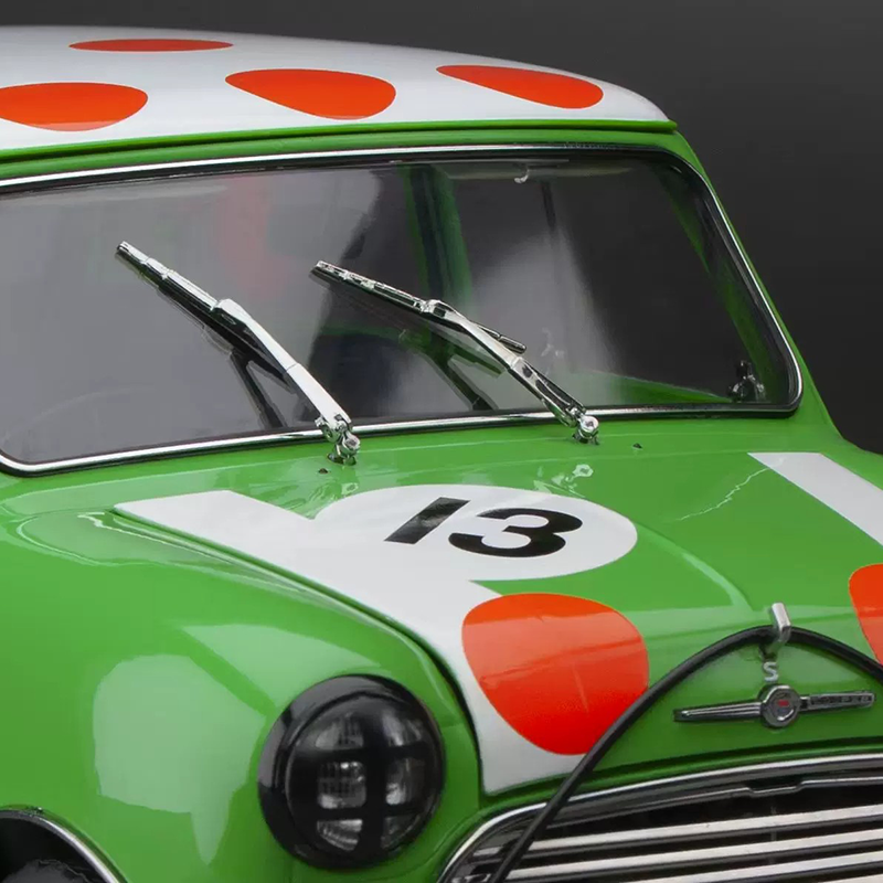 Sun Star 1:12 Mini Cooper S #13 1966 Champion Diecast Model