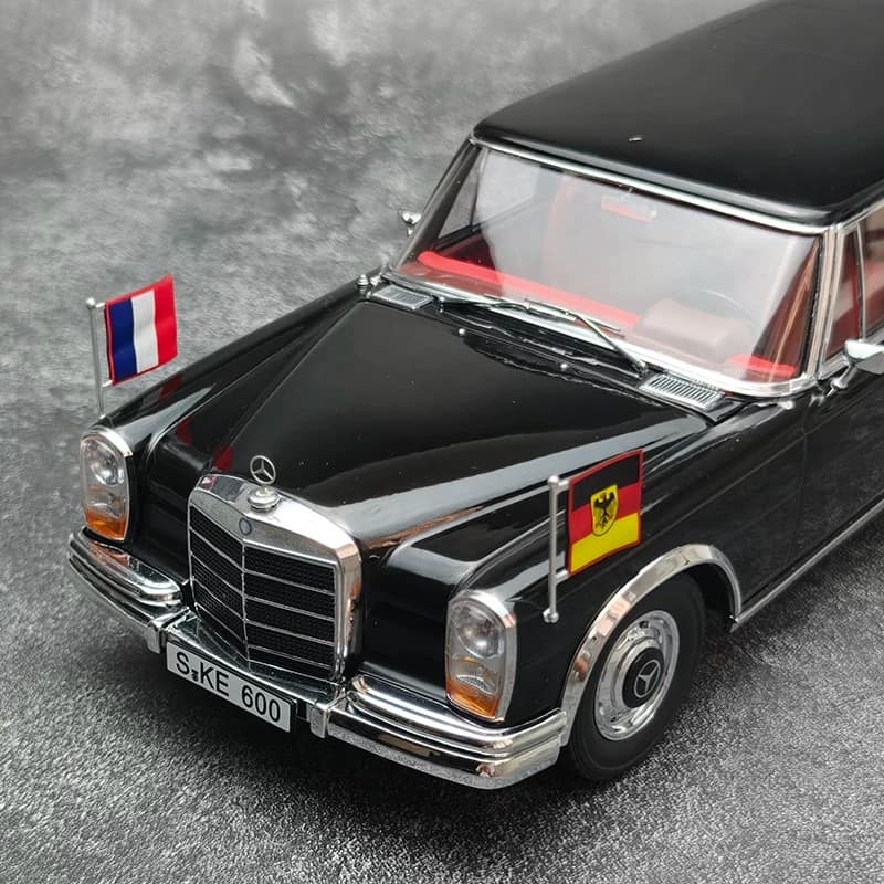 KK Scale Mercedes-Benz 600 Pullman W100 1:18 Diecast Model Car