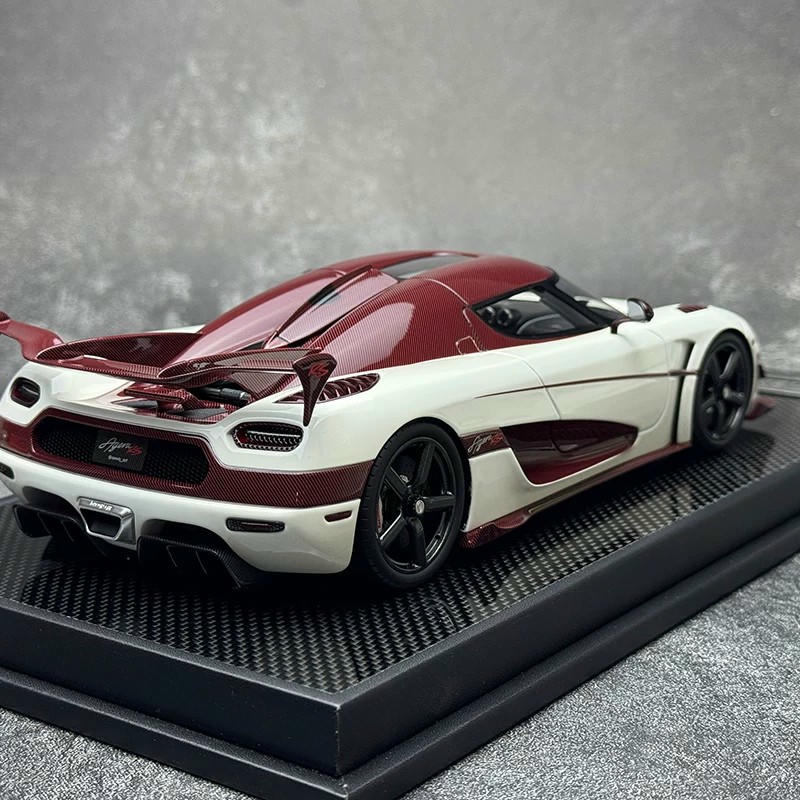 VMB 1:18 Koenigsegg Agera RS Resin Model – White / Red
