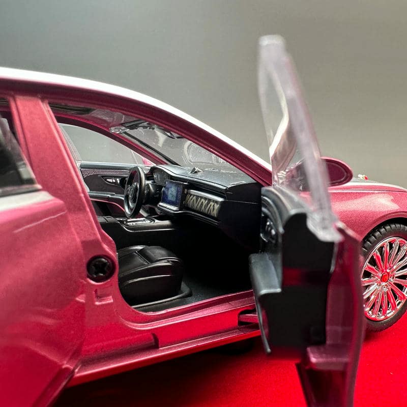 Hongqi Guoya 1:24 Diecast Model – FAW Golden Sunflower Luxury Sedan Collector Edition