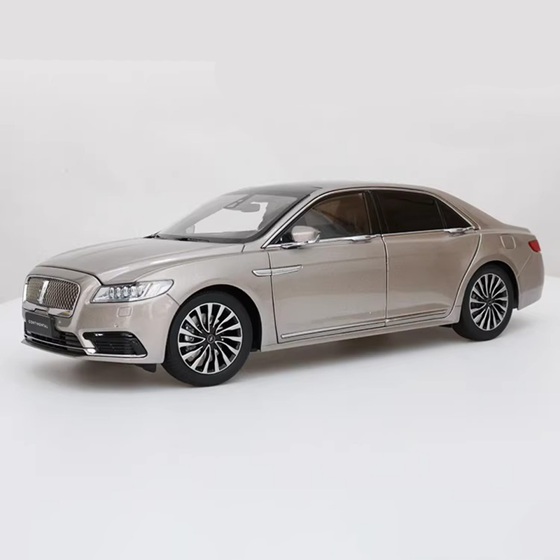 Original Manufacturer 1:18 Lincoln Continental Diecast Model
