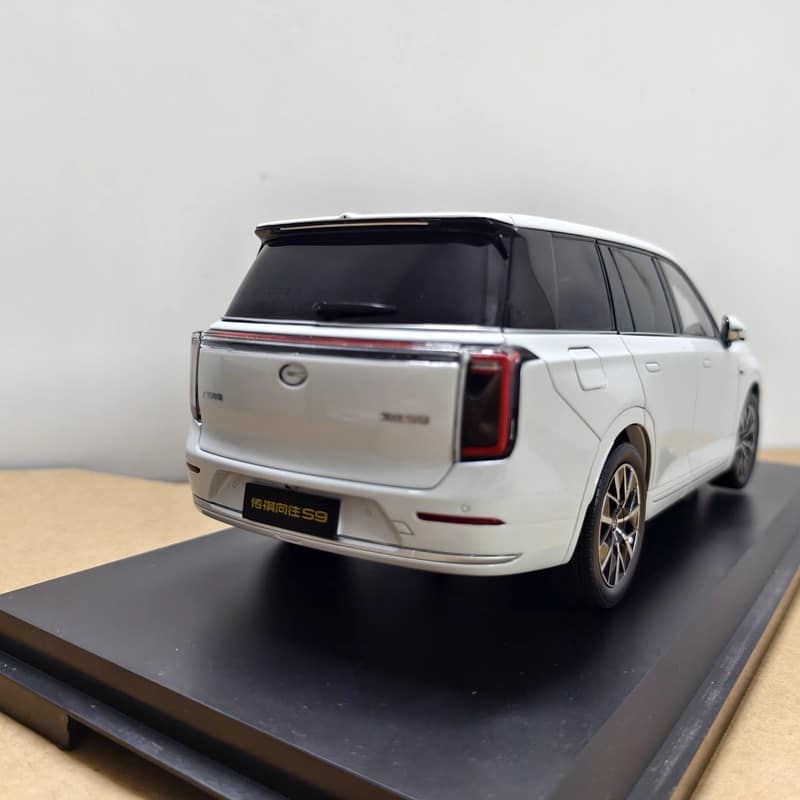 OEM GAC Trumpchi S9 1:18 Diecast Model Car