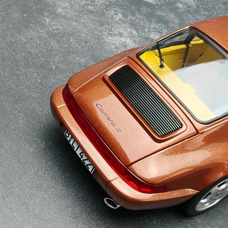 Norev Porsche 911 Carrera 2 1992 1:18 Diecast Model Car