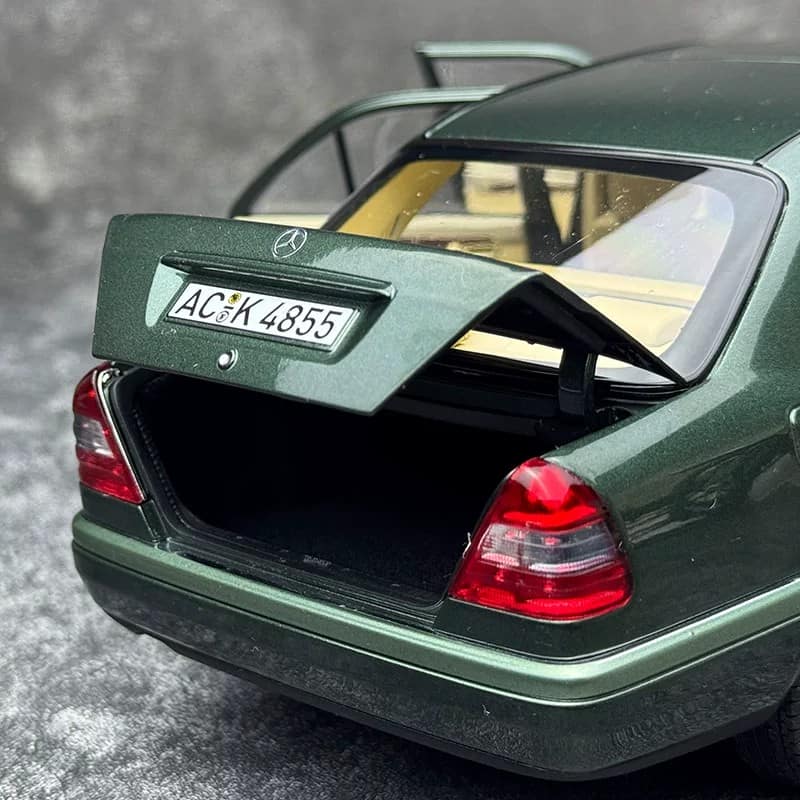 NOREV 1:18 Mercedes-Benz C-Class C200 (W202) 1997 Diecast Model